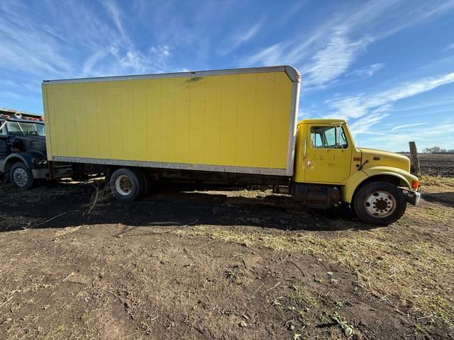 Image of International 4700 equipment image 4