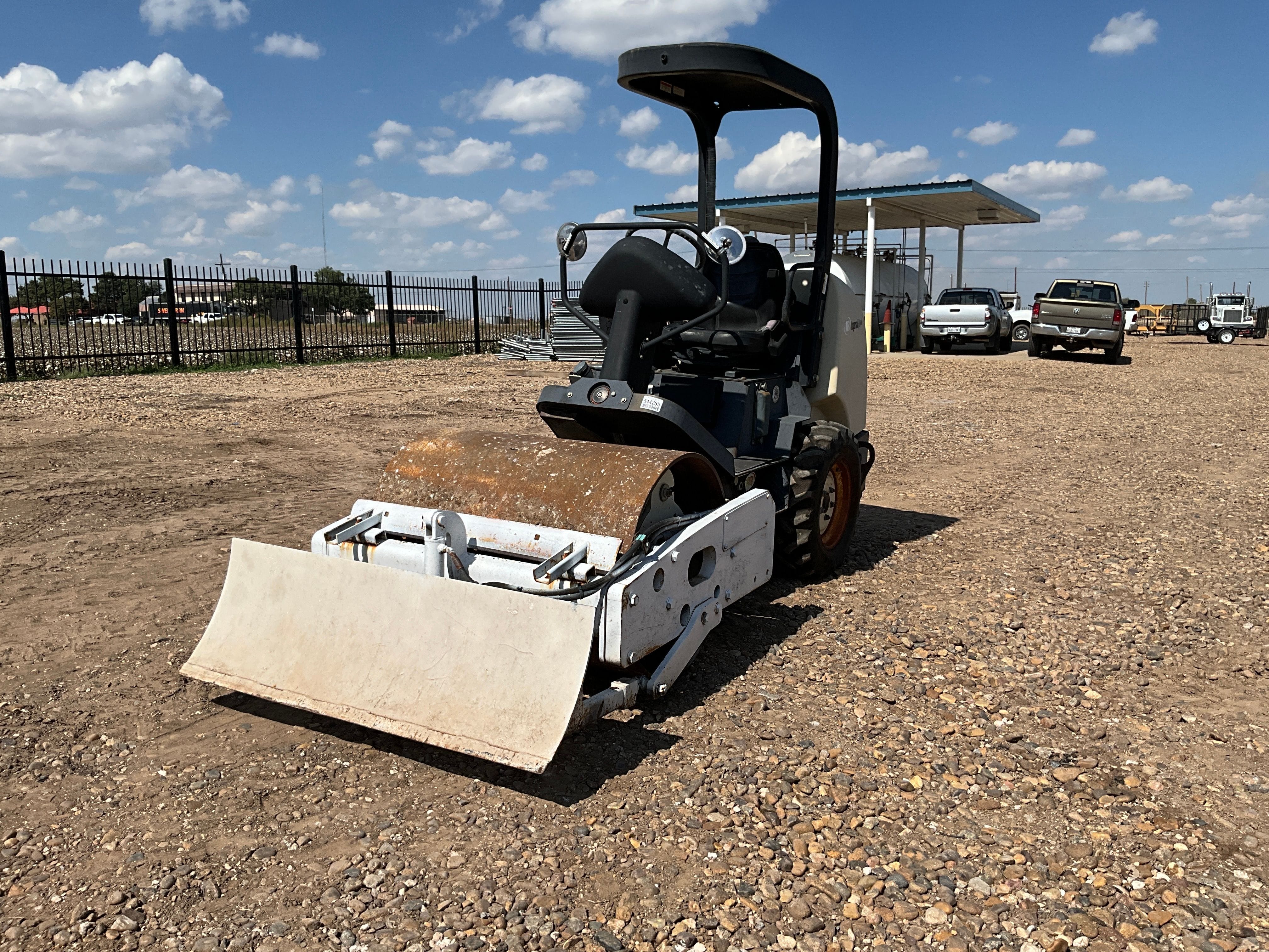 2005 Ingersoll Rand SD-25D Equipment Image0