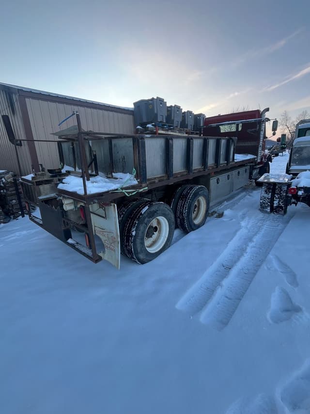 Image of Volvo VHD equipment image 2