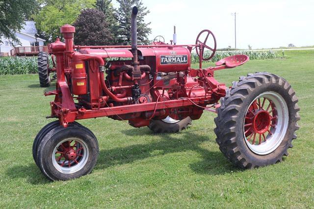 Image of Farmall F-20 Primary image