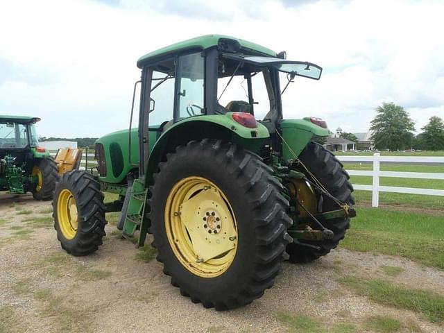 Image of John Deere 6715 equipment image 4