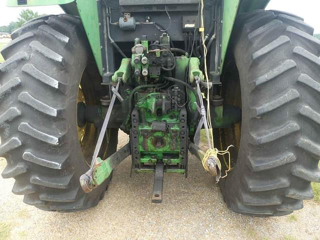 Image of John Deere 6715 equipment image 3