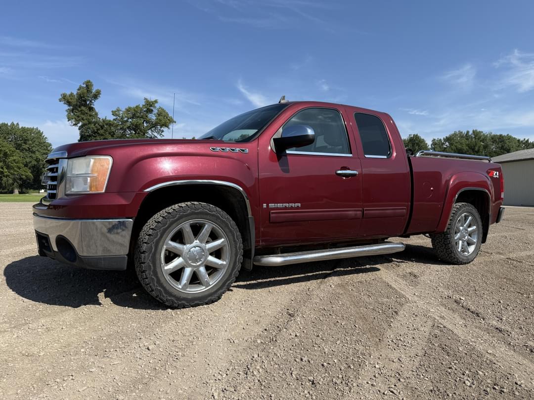 Image of GMC 1500 Primary image
