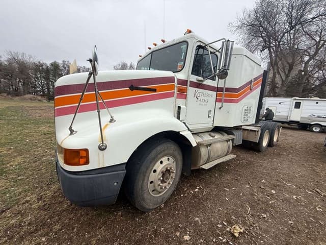 Image of International 9200 equipment image 1