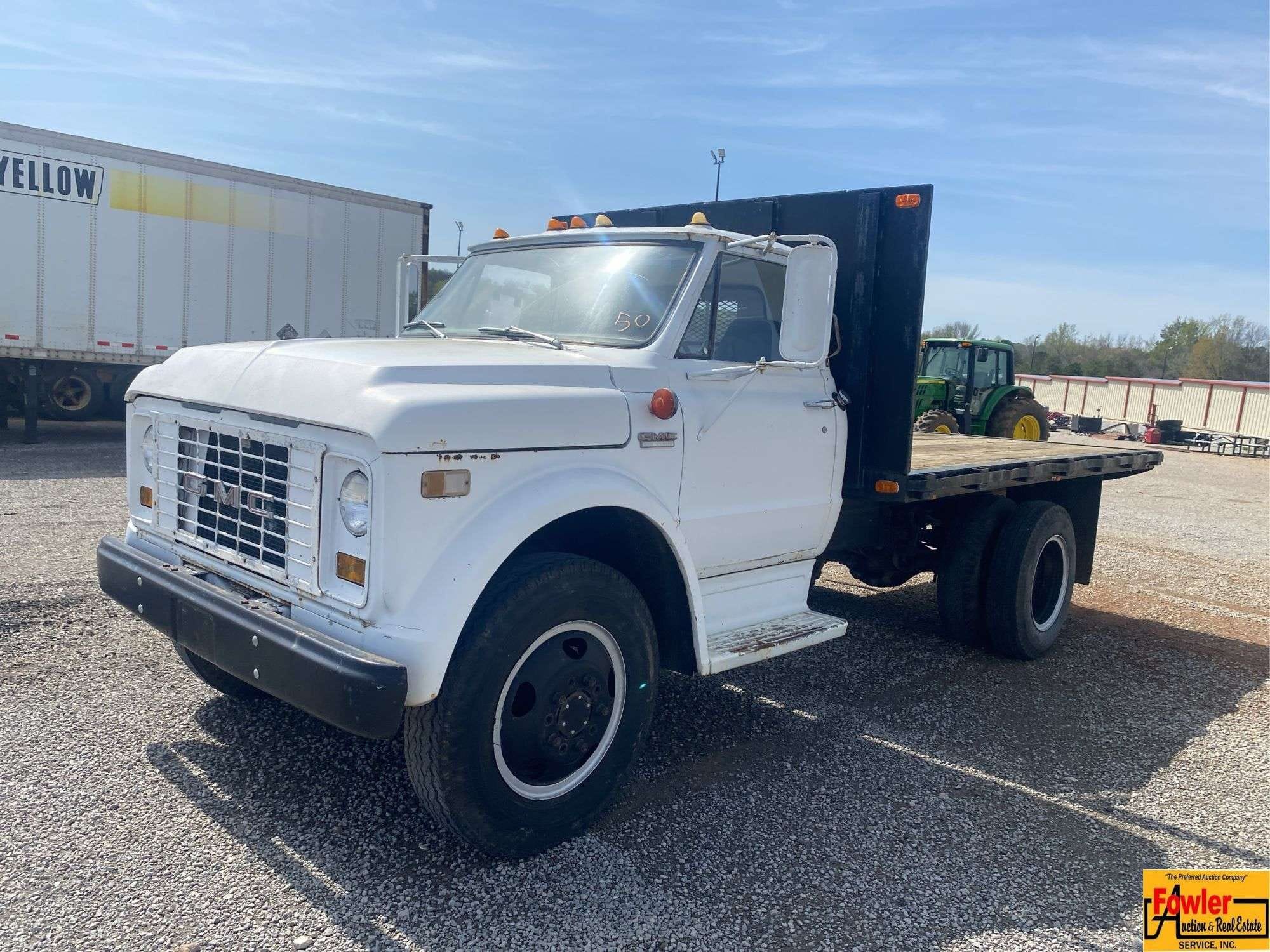 1972 GMC 5500 Equipment Image0
