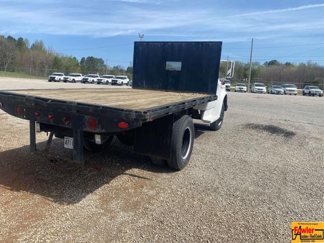 Image of GMC 5500 equipment image 4