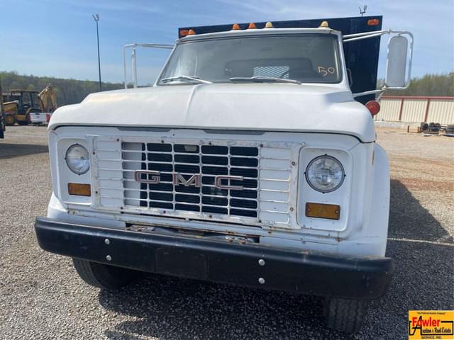 Image of GMC 5500 equipment image 1