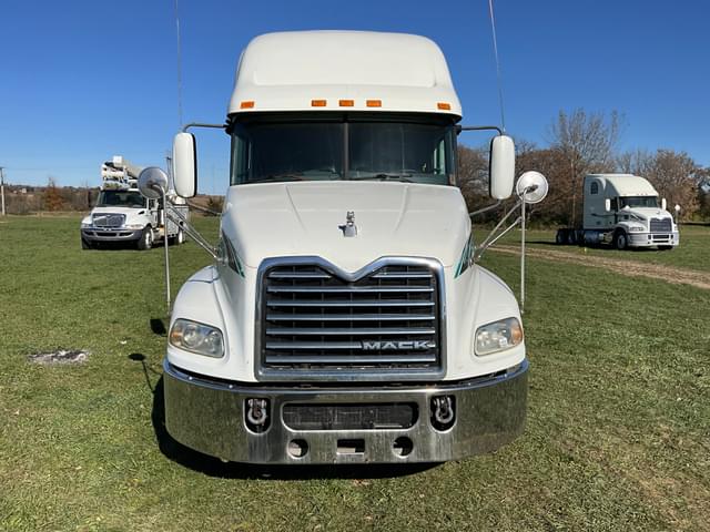 Image of Mack CXU equipment image 1