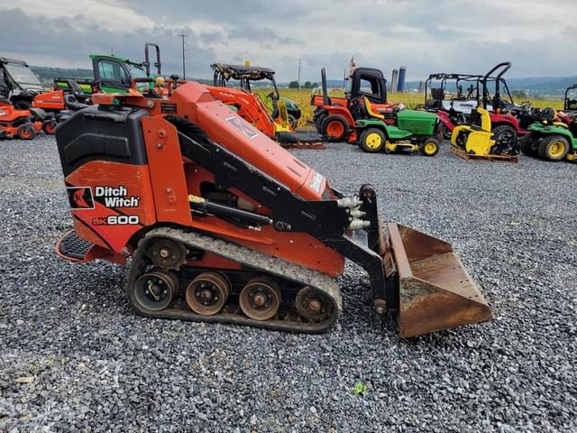 Image of Ditch Witch SK600 equipment image 2