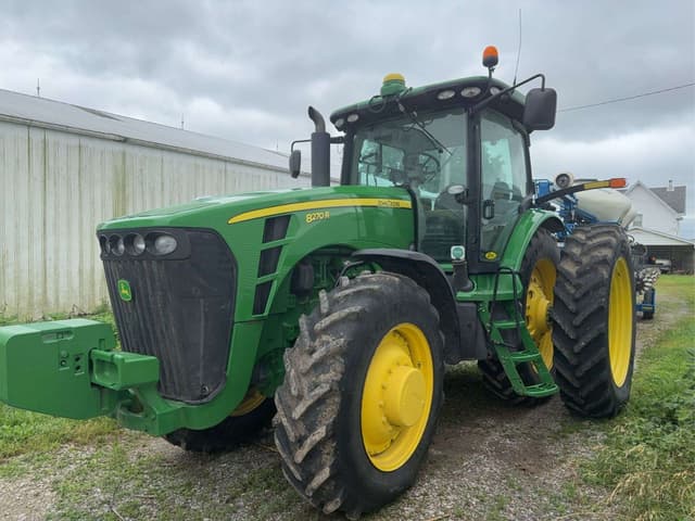Image of John Deere 8270R equipment image 4