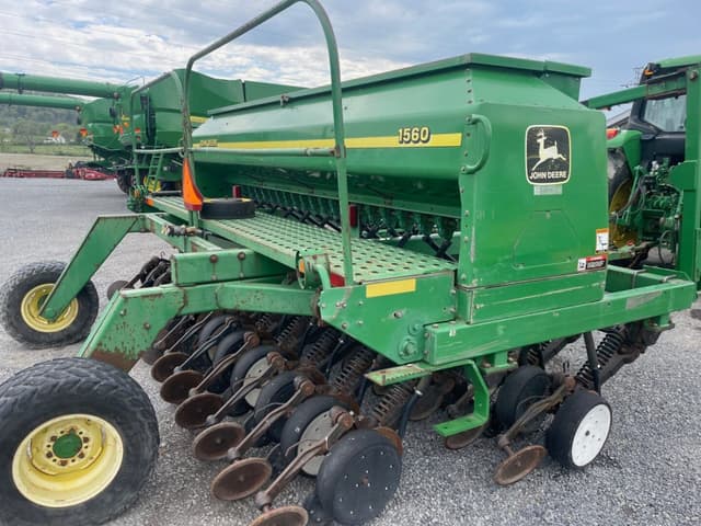 Image of John Deere 1560 equipment image 4