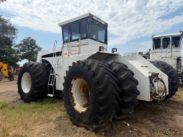Image of Big Bud 400/30 equipment image 3