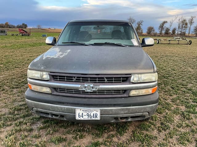 Image of Chevrolet 1500 equipment image 4