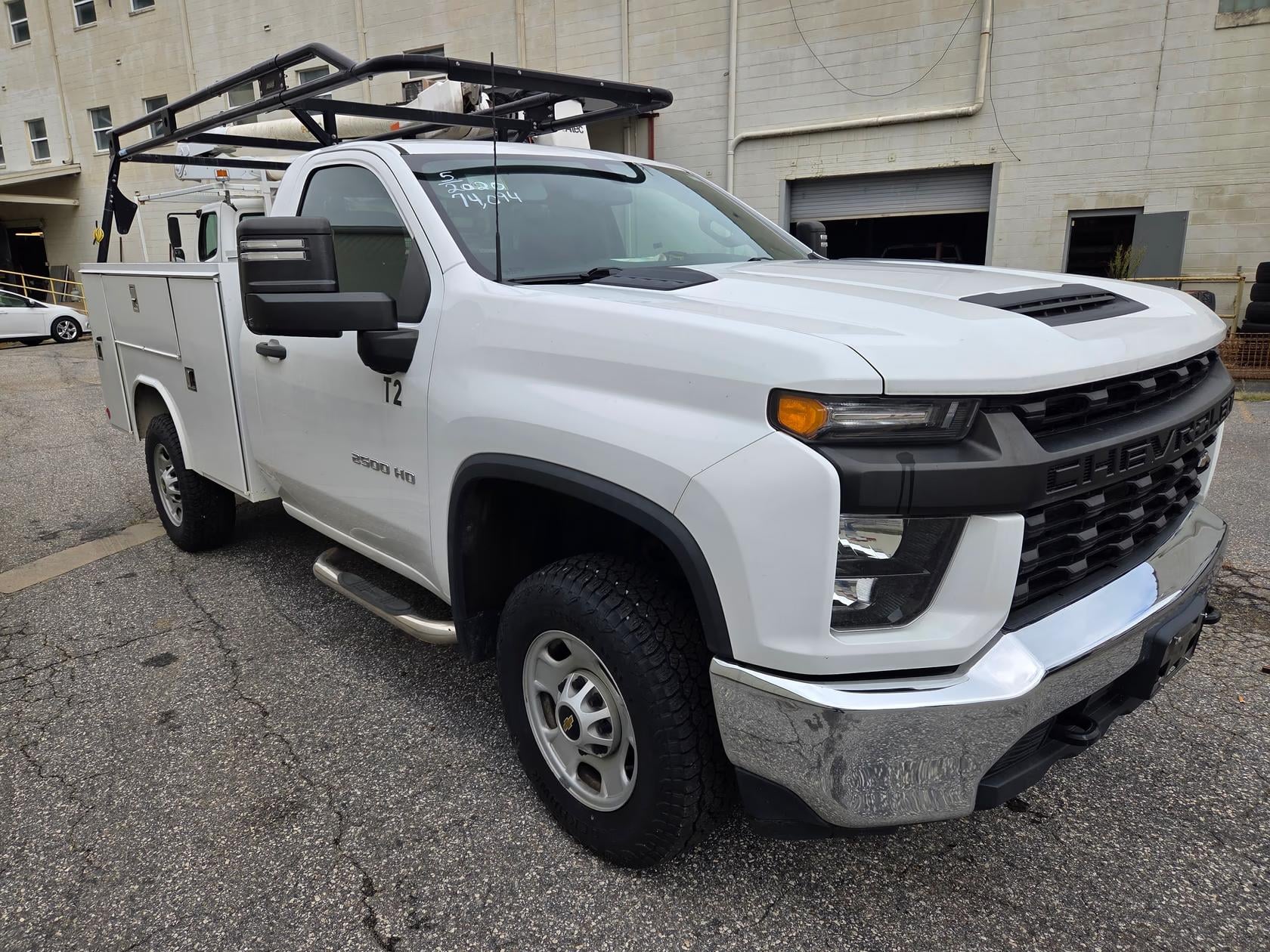2020 Chevrolet 2500 Equipment Image0