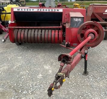 Main image Massey Ferguson 124
