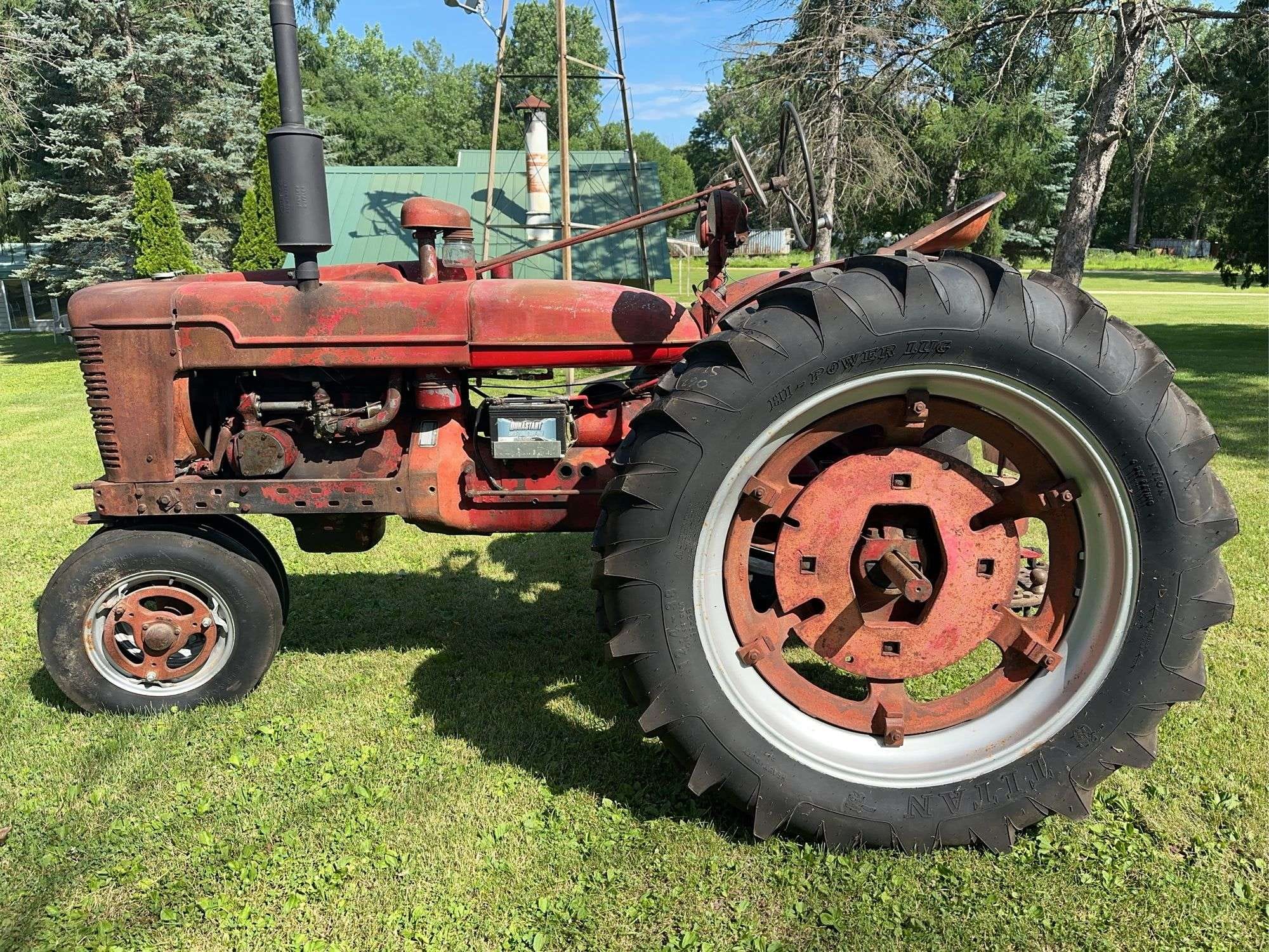Farmall H Equipment Image0