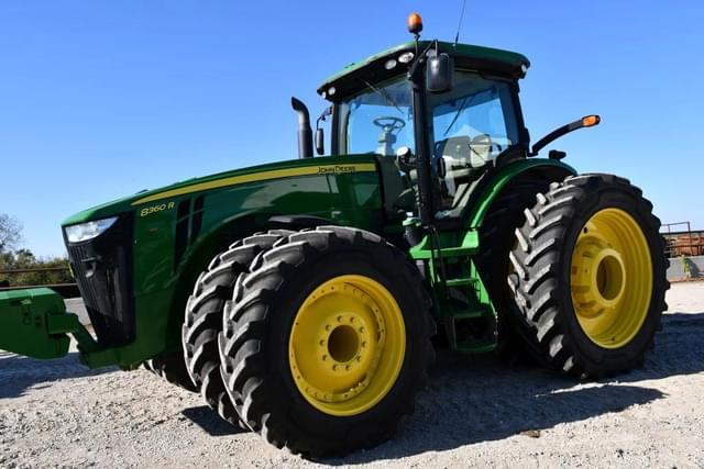 Image of John Deere 8360R equipment image 3