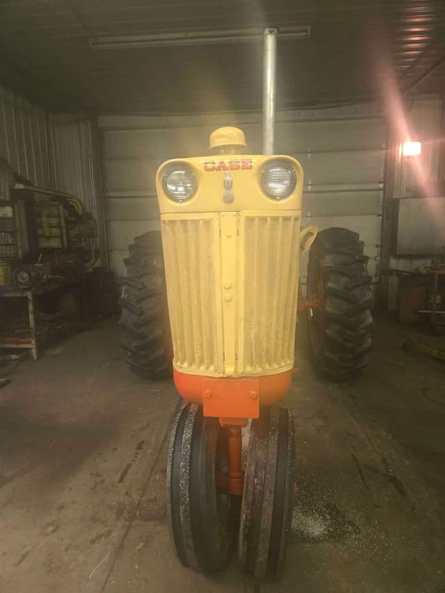 Image of J.I. Case 830 equipment image 1