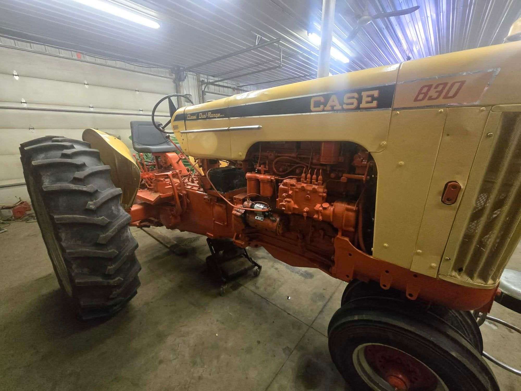 J.I. Case 830 Equipment Image0