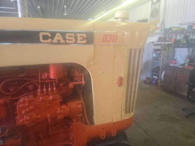 Image of J.I. Case 830 equipment image 2