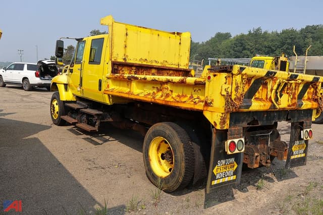 Image of International Workstar 7300 equipment image 2