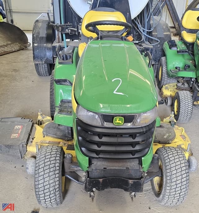 Image of John Deere X500 equipment image 1