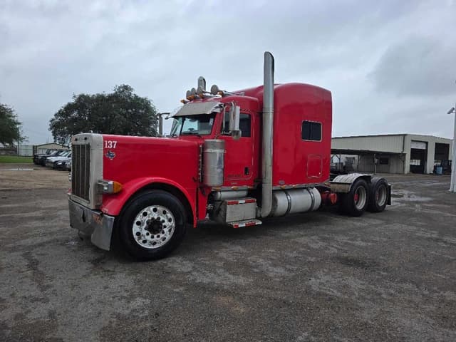 Image of Peterbilt 379 equipment image 1