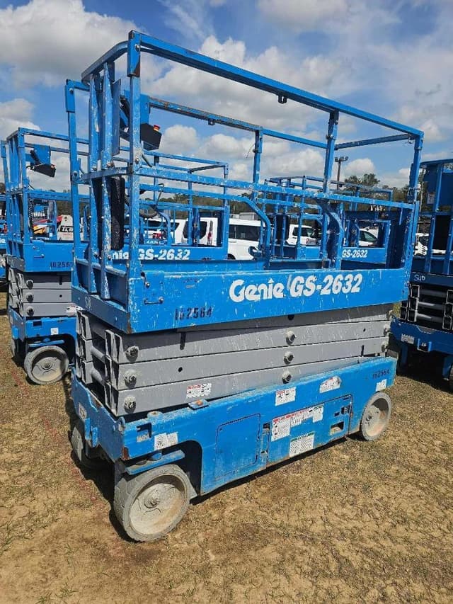 Image of Genie GS-2632 equipment image 1