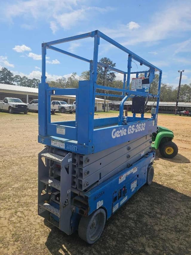 Image of Genie GS-2632 equipment image 3