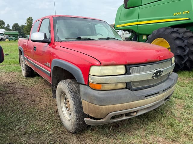 Image of Chevrolet 2500HD equipment image 1