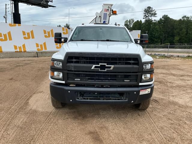 Image of Chevrolet 5500HD equipment image 1