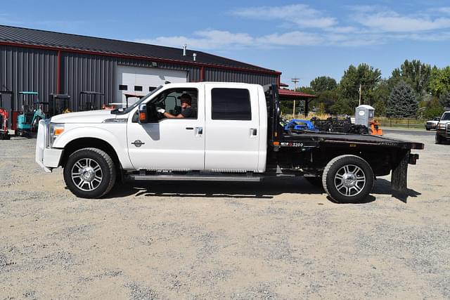 Image of Ford F-350 equipment image 1