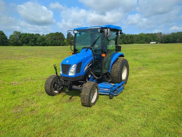 Image of New Holland TC45DA equipment image 2