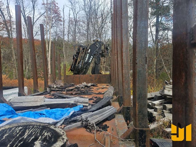 Image of International 7600 equipment image 2