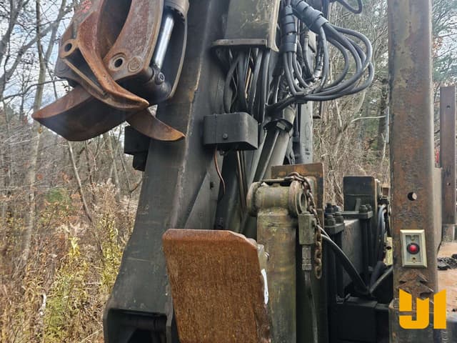 Image of International 7600 equipment image 1