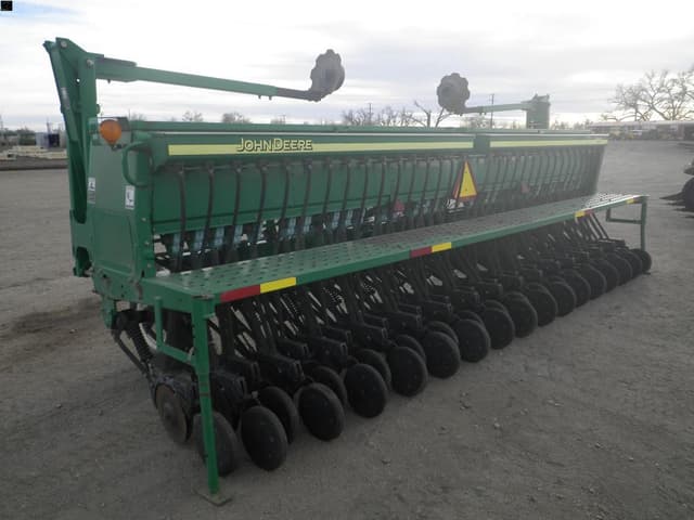 Image of John Deere 1520 equipment image 3