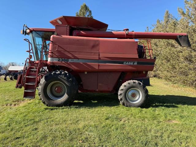 Image of Case IH 2388 equipment image 1