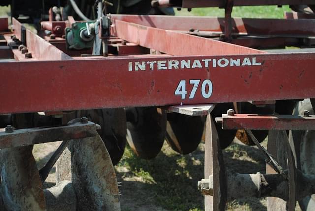 Image of International Harvester 470 equipment image 3