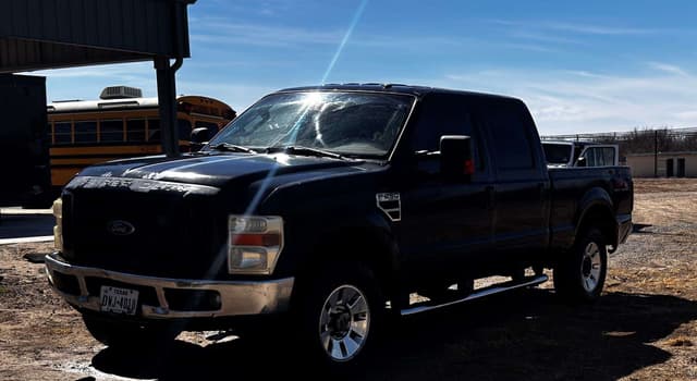 Image of Ford F-250 equipment image 1