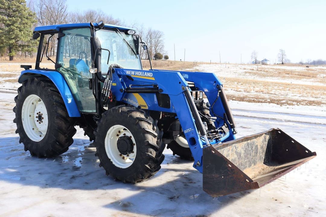 Image of New Holland T5060 Primary image