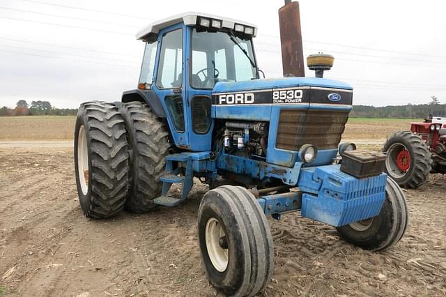 Image of Ford 8530 equipment image 3