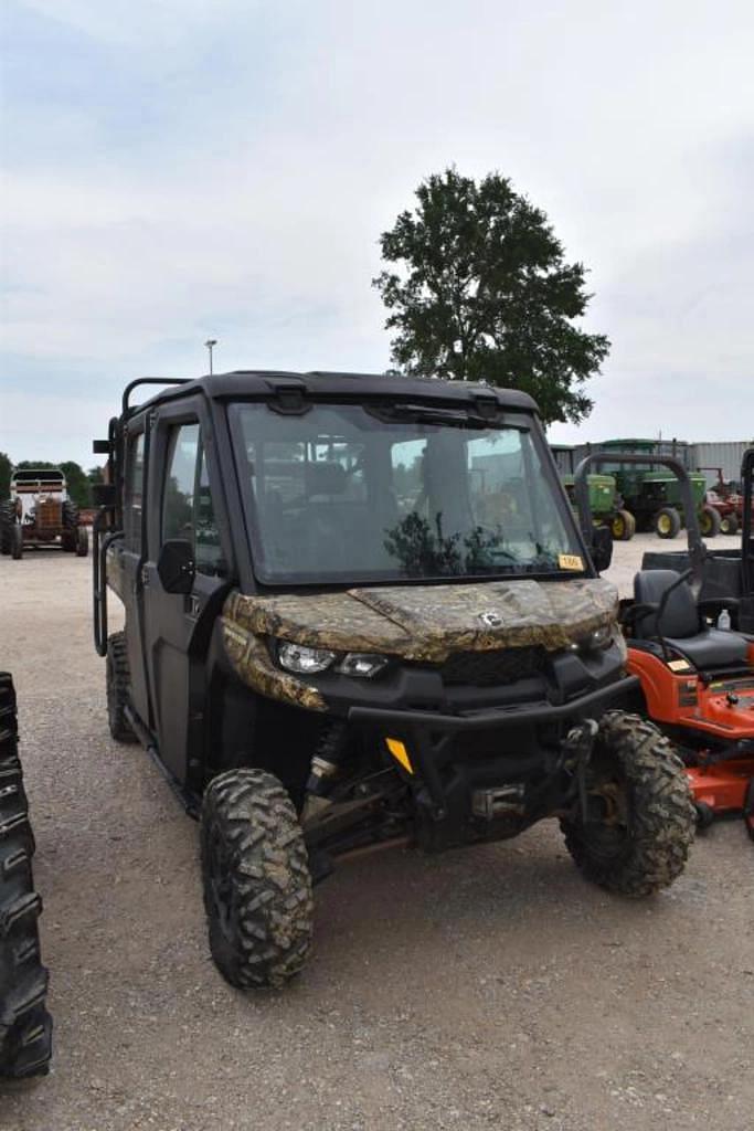 Image of Can-Am Defender Primary image