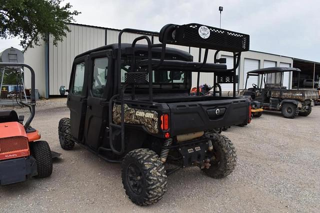 Image of Can-Am Defender equipment image 3