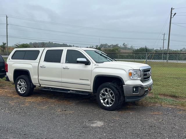 Image of GMC Sierra equipment image 1