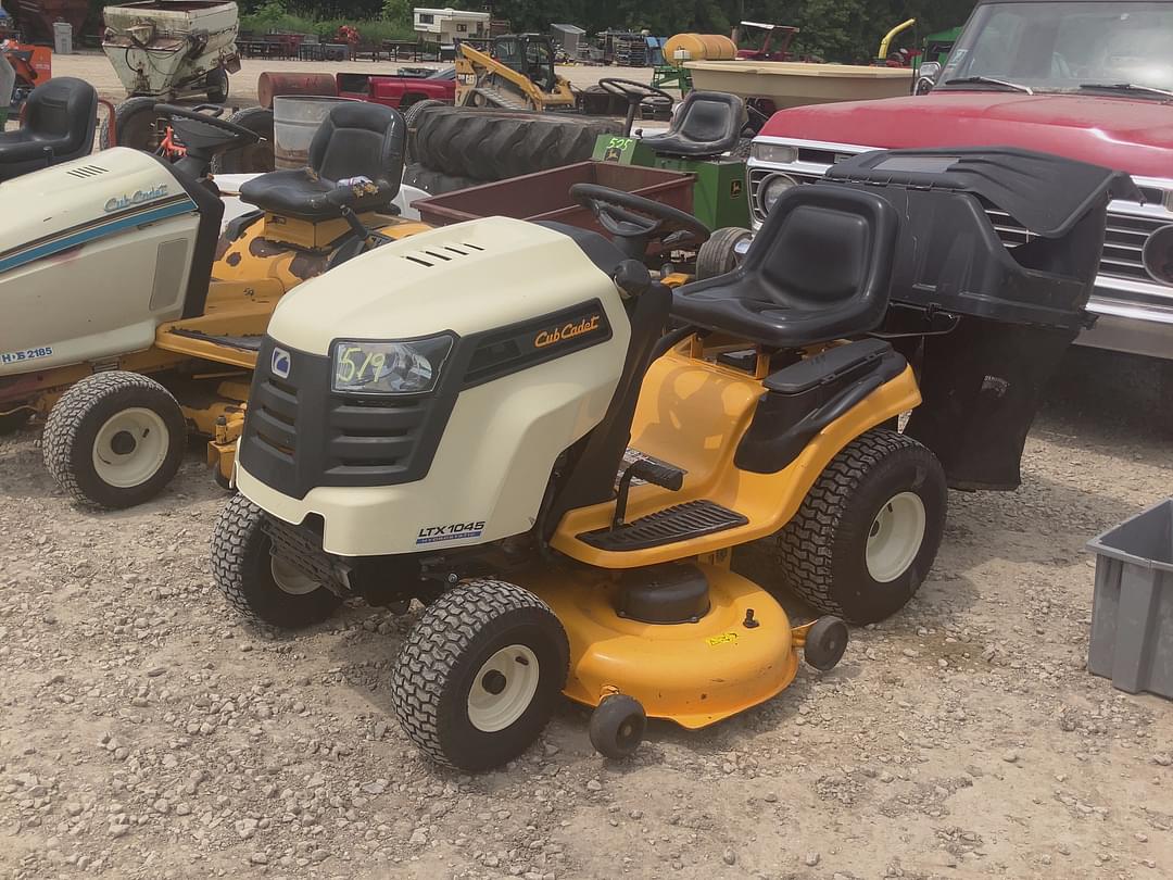 Image of Cub Cadet LTX1045 Primary image