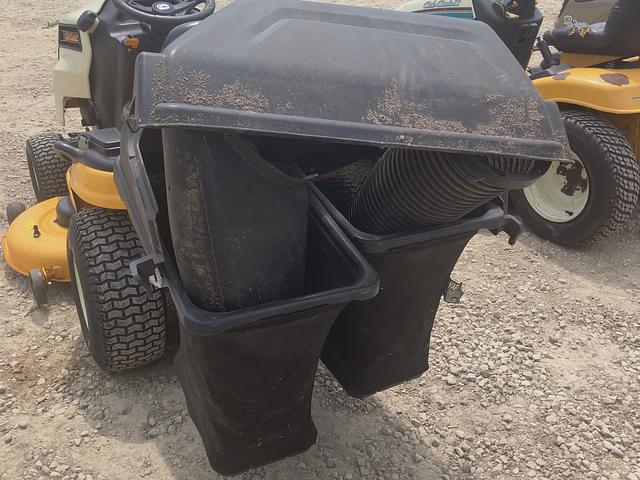 Image of Cub Cadet LTX1045 equipment image 4
