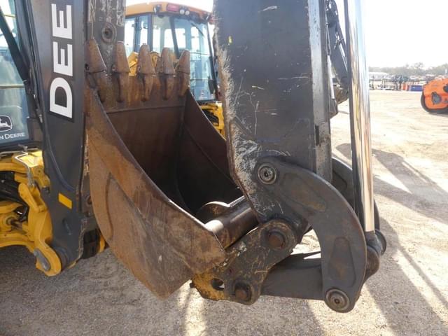 Image of John Deere 410L equipment image 4