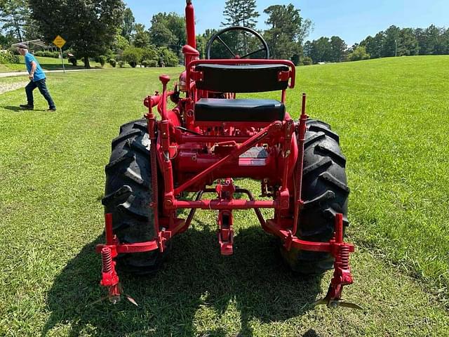 Image of Farmall 100 equipment image 3