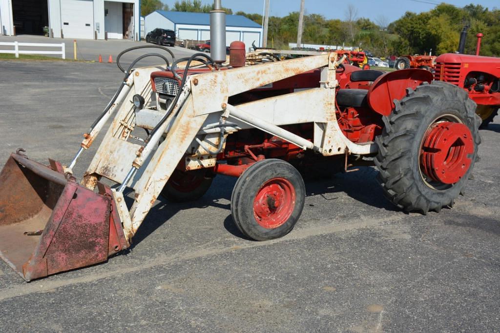 Image of International Harvester 460 Primary image