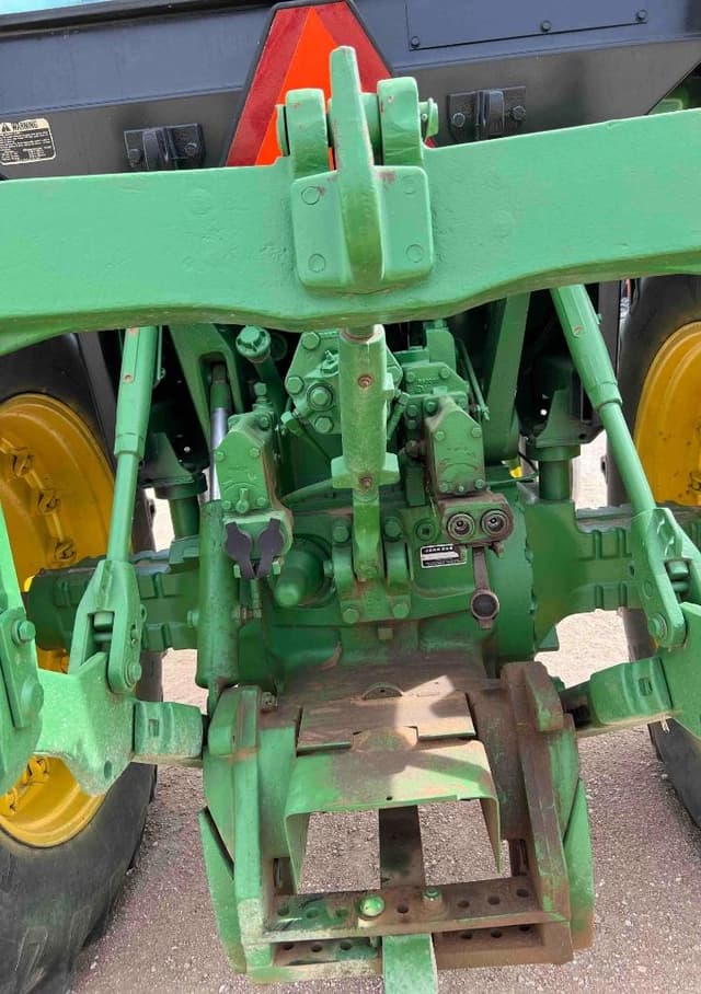 Image of John Deere 4640 equipment image 3
